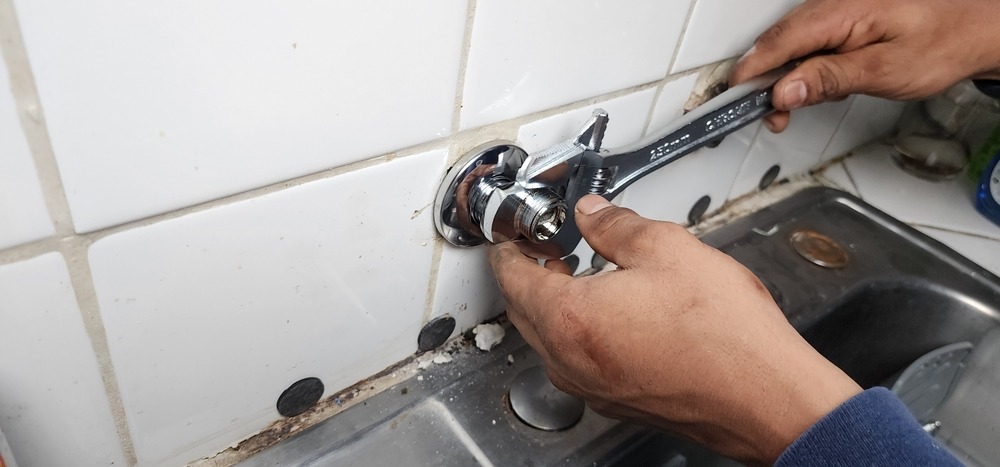 plumbing-fixture-repair plumbing fixture repair